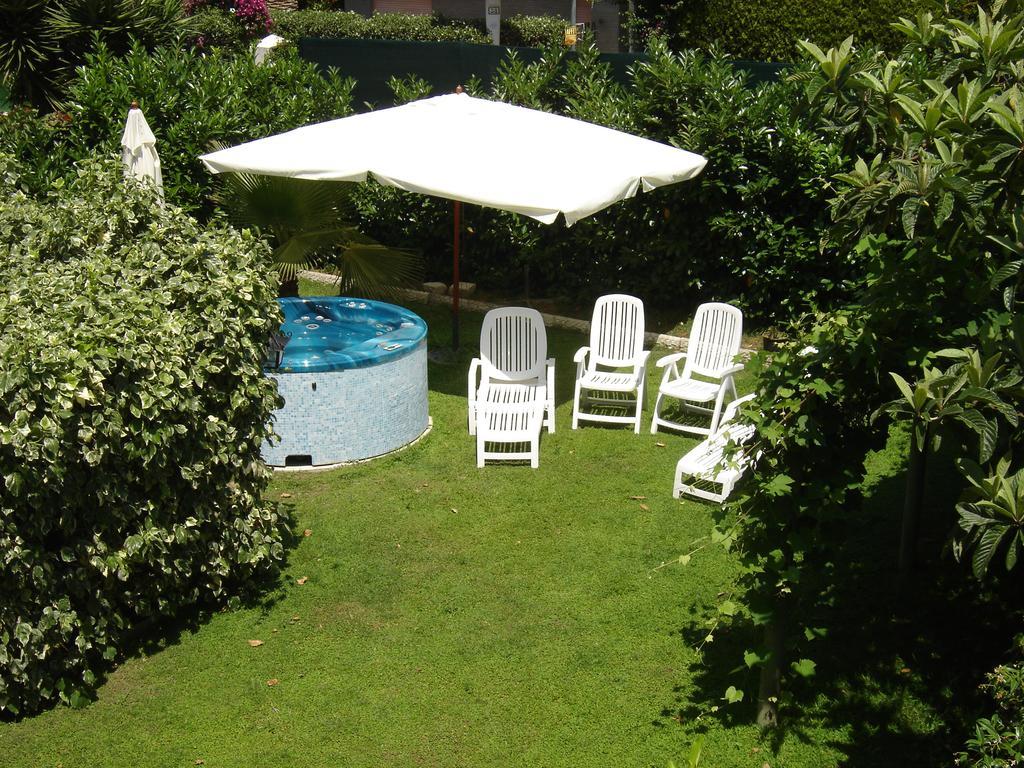 B&B Villa Fantasia Gaeta Bagian luar foto